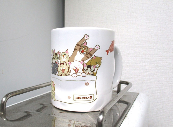 猫いっぱいマグカップ 3枚目の画像