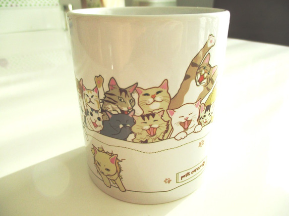 猫いっぱいマグカップ 5枚目の画像