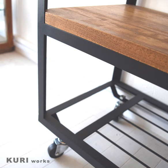 キャスター付オープンラック（アイアン＋ウッド 無垢材セレクト） 3枚目の画像