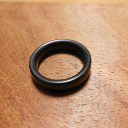 S様ご注文品　アフリカンブラックウッド削り出しの指輪 3枚目の画像