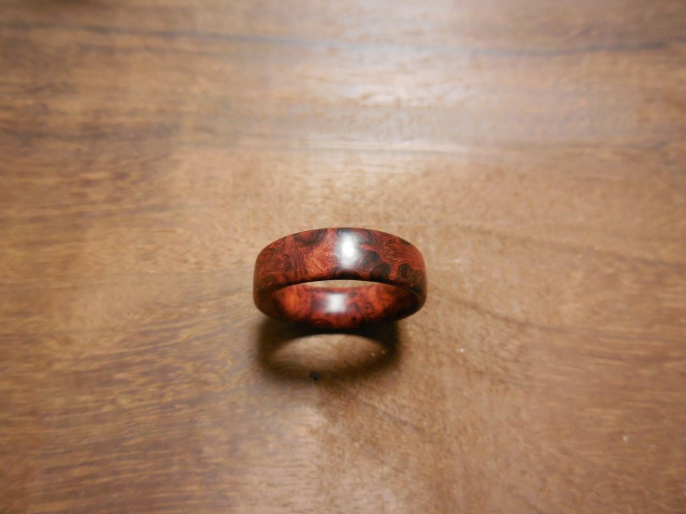 花梨瘤古材 １ピースの指輪
