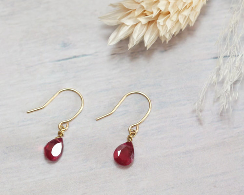 ちか☺︎ 1点作品☆ 希少石 宝石質ルビーピアス イヤリングに変更可能