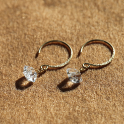 Herkimer 鑽石 K18 設計耳環～渚的光彩～ 第2張的照片