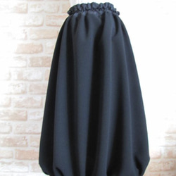 黒ブラック・バルーンスカート（スマートシルエット）ストンと落ちるタイプ【受注作成・サイズオーダー・おおきいサイズ可】 2枚目の画像