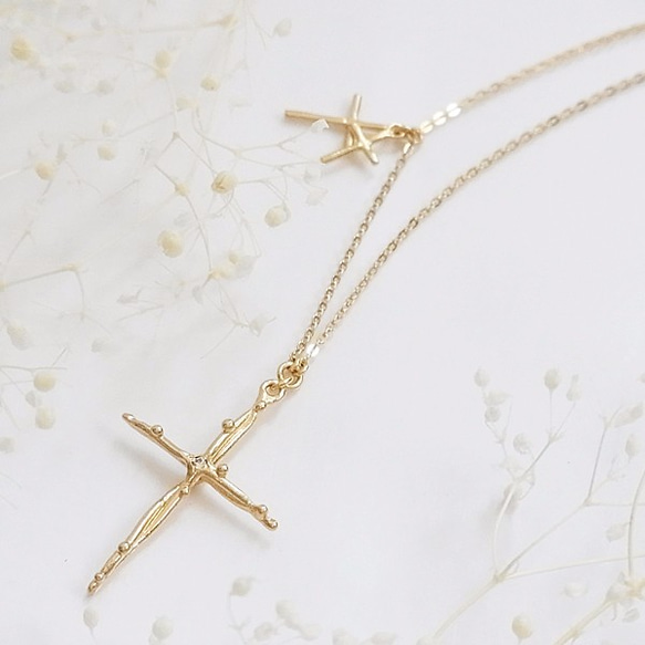 Planet Cross Necklace (gold) 第1張的照片