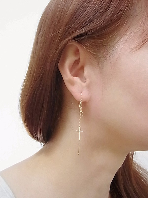 Star Cross pierced earring(gold) 4枚目の画像