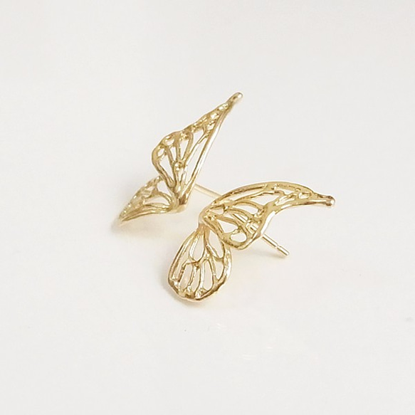 一翼蝴蝶翅膀造型耳針(gold) 第2張的照片