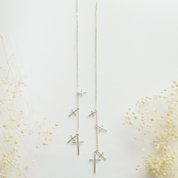 Star Cross pierced earring(silver) 第3張的照片