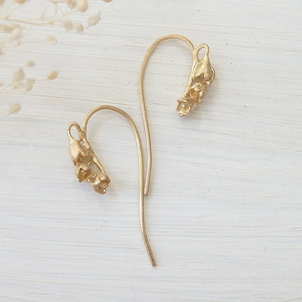 すずらんピアス(gold) ピアス（フック・チェーン） Ainsel 通販