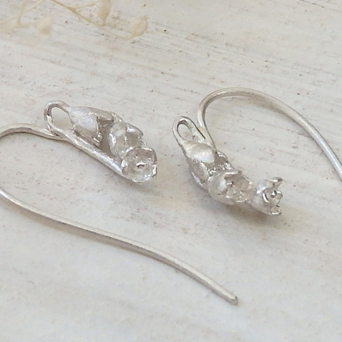 moil スズランピアス シルバー すずらんピアス(silver) ピアス（フック・チェーン） Ainsel