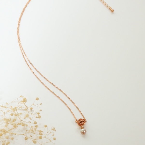 ローズとパールのネックレス(pink gold)