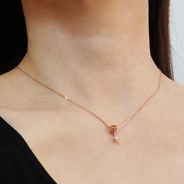 ローズとパールのネックレス(pink gold)
