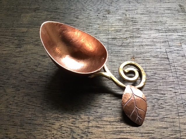 銅のコーヒーメジャースプーン（スコップ型　くるくる葉っぱタイプ）　※受注品