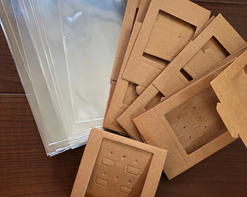 ete ピアスセット 箱・袋・領収書付き ete - ete ピアス 箱 ボックス ラッピングの通販 by ひろ's shop