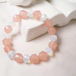 milky opal color bracelet＊送料無料 2枚目の画像