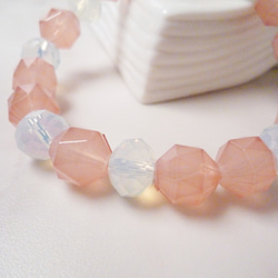 milky opal color bracelet＊送料無料 3枚目の画像