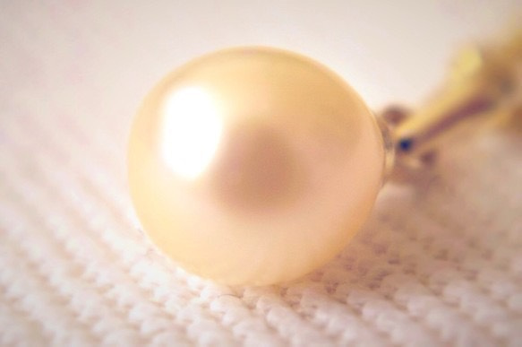 あこや本真珠 一粒パールのエレガントネックレス(ゴールド) 4枚目の画像