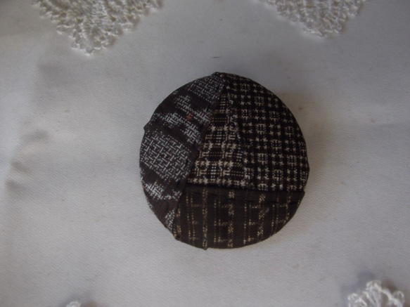 大島紬のパッチワークのブローチ（送料無料） 8枚目の画像