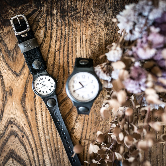 絲絨與鞣製皮革 2TONE 手錶 / 類比指針 / 復古黑色 / 配對手錶 第9張的照片