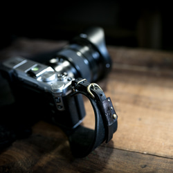 カメラハンドストラップ/ミラーレスカメラ仕様 - ヴィンテージブラック 7枚目の画像