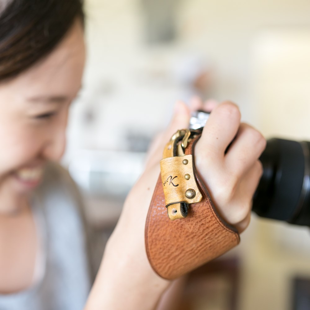 カメラハンドストラップ/ミラーレスカメラ仕様 - ヴィンテージタンカメラケース・カメラポーチ