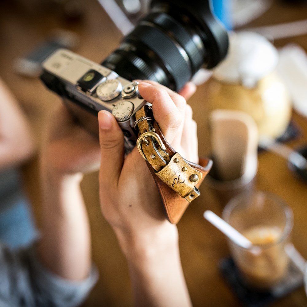 カメラハンドストラップ/ミラーレスカメラ仕様 - ヴィンテージタン