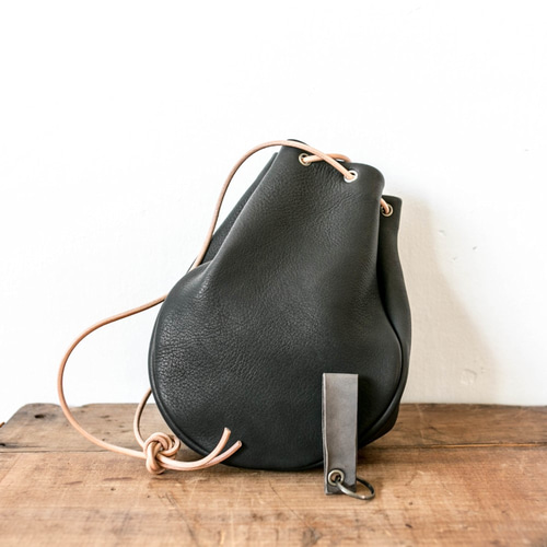 鹿革巾着サコッシュバッグ/黒×ビンテージキーリング/グレー ショルダー