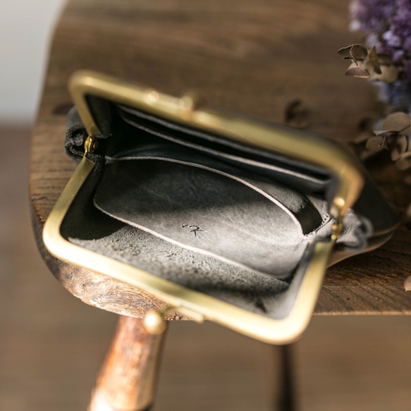 成人可調式扣式皮夾 / 灰黑色 第10張的照片