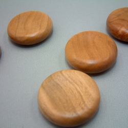 ヤマザクラ の 木製 箸置き ５ヶセット 2枚目の画像