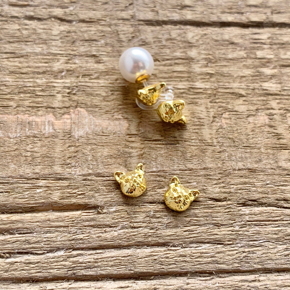 金色古董 Omase 貓樹脂耳環/無孔耳環帶珍珠捕捉 第2張的照片