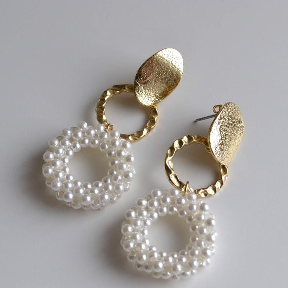 簡單的珍珠戒指耳環/耳環 第1張的照片