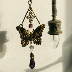 夜の魔術部　羽ばたく蝶とシャンデリアガラス　かんざし 6枚目の画像