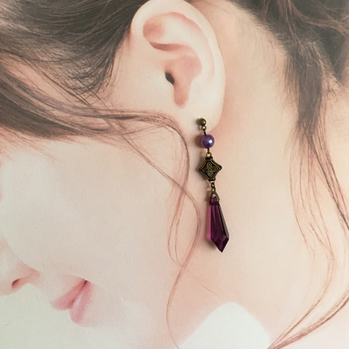 再販×42 夜の魔術部 ヴィランズ マルフィ 紫と黒 クリスタル ピアス 四