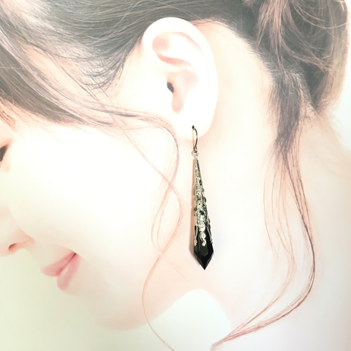 再販×26 夜の魔術部 黒の誘惑 アクリル シャンデリア ピアス 