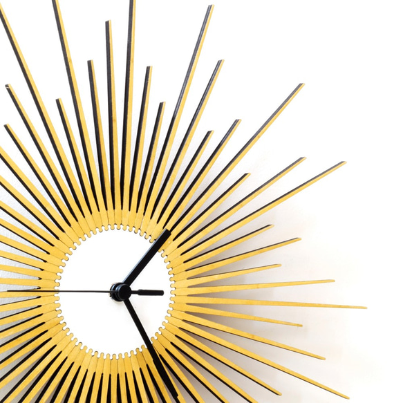 The Big Bang - elegant stylish wooden wall clock in gold 第6張的照片