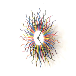 木製の壁時計 Medusa 虹 - 41/ 59 / 98cmオーガニックな表情の手作りの多色時計 5枚目の画像