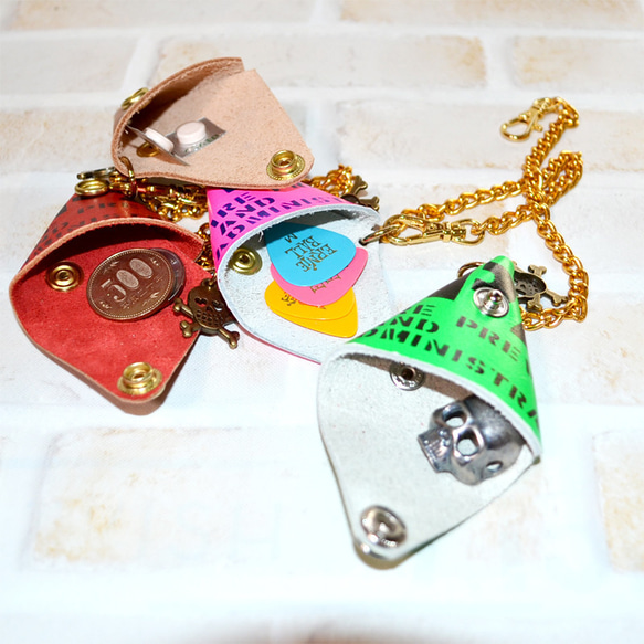 送料無料　ROCK　本革ギターピックケース　ステンシル無し　チェーン付き 3枚目の画像