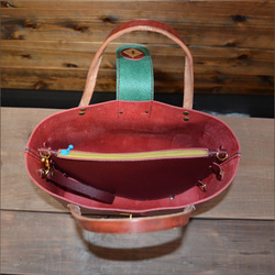 【1点もの】小さくてりんごのように可愛いミニレザーバッグ　仕切り→ポーチに早変わり 3枚目の画像