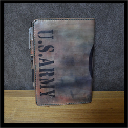 迷彩柄【1点もの】レザー手染め手縫いスケジュール帳手帳カバーB6サイズ 3枚目の画像