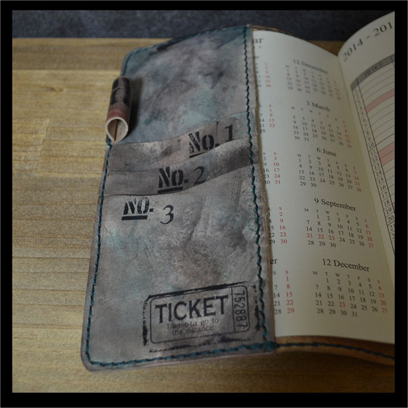 迷彩柄【1点もの】レザー手染め手縫いスケジュール帳手帳カバーB6サイズ 7枚目の画像