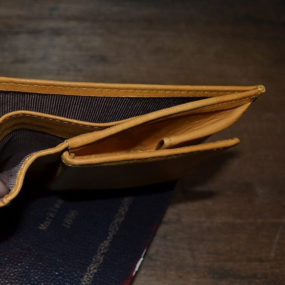 エイジングを楽しむ化ける革モストロレザー｜キャメル｜ショートウォレット｜ボックス型小銭入れ 5枚目の画像