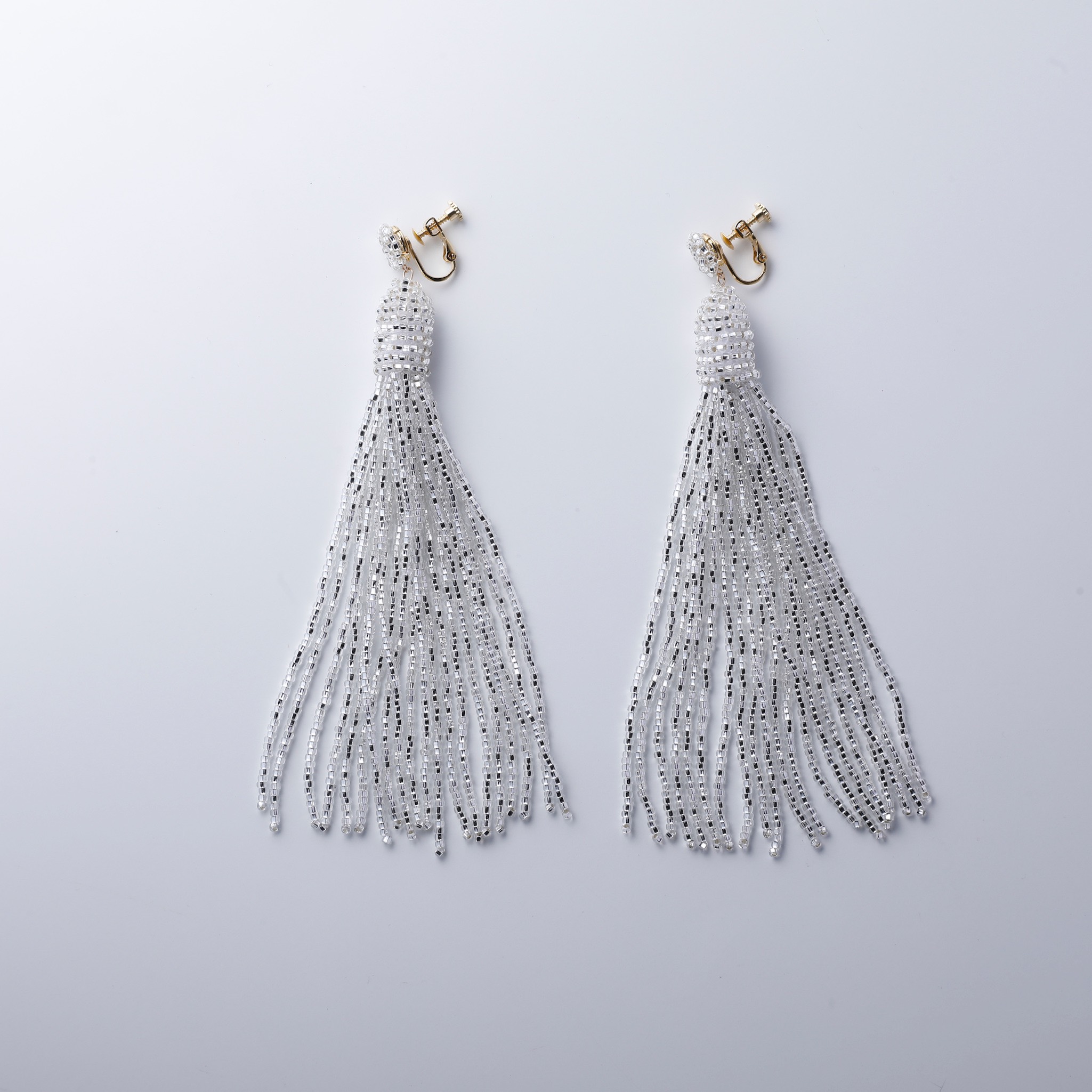 シルバーロングタッセルピアス