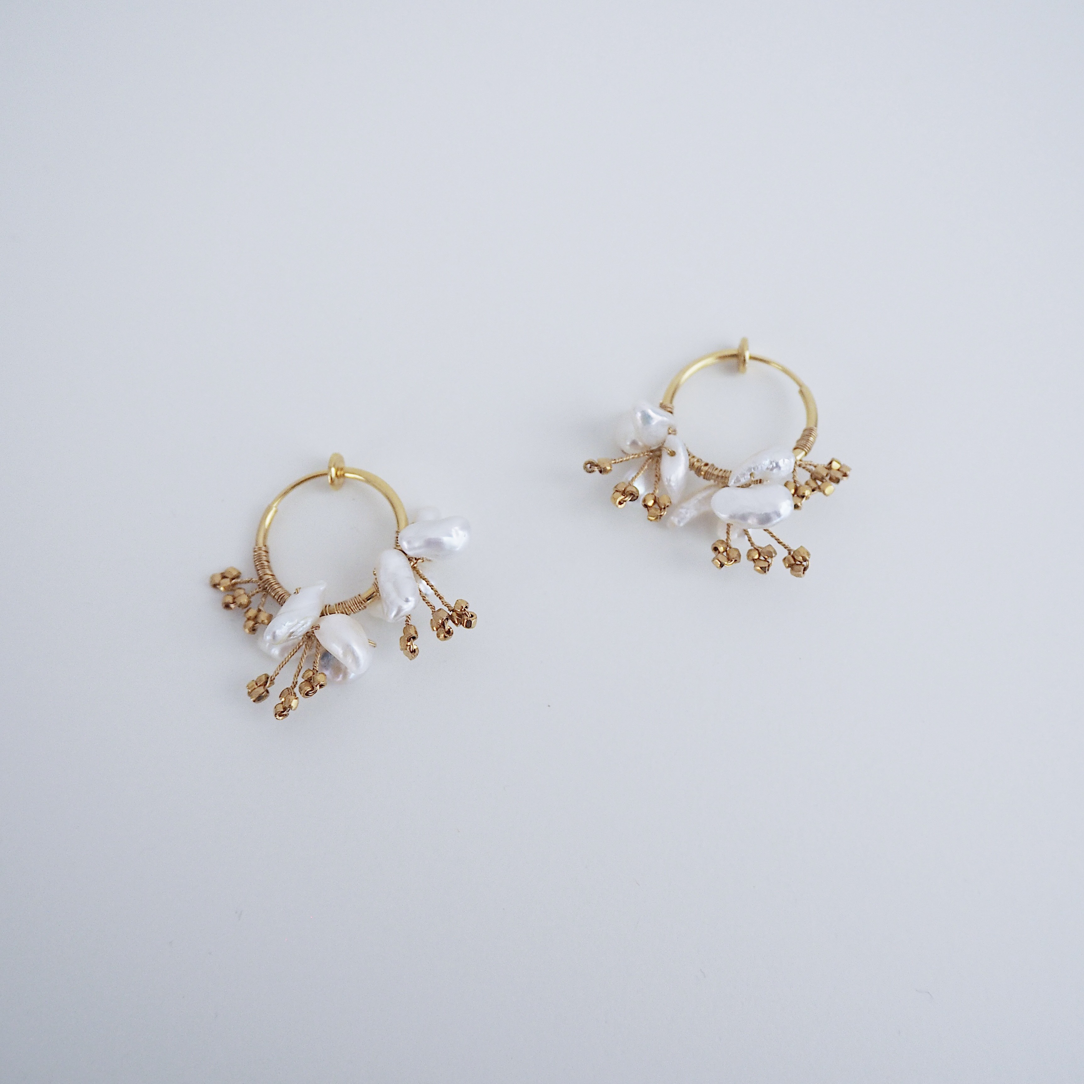 オリエンタルフラワーフープイヤリング