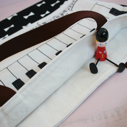 入園入学準備　鍵盤と楽譜のクラシックなレッスンバッグ 5枚目の画像