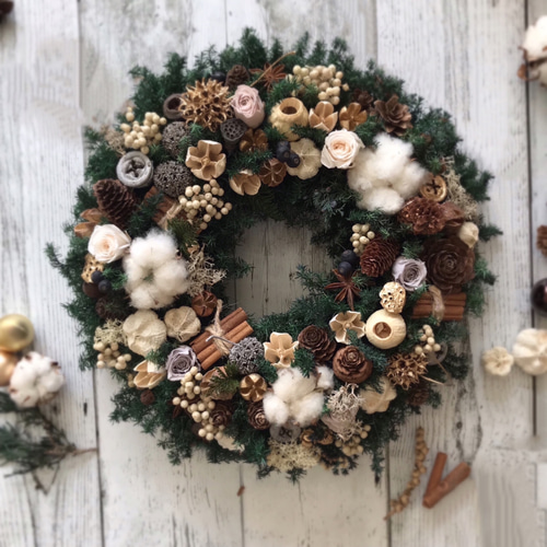 大きめ30センチ☆綿の実とたっぷり木の実とくすみカラーローズの