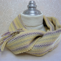草木染毛糸の手織りマフラー　Ｍ-124 1枚目の画像