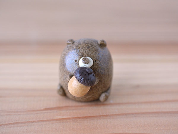 どんぐりアート　くま　ハンドメイド　置物