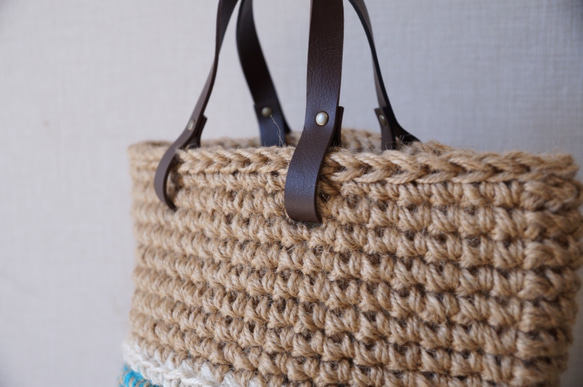 麻繩籃袋，綠松石藍，白色線條 第7張的照片