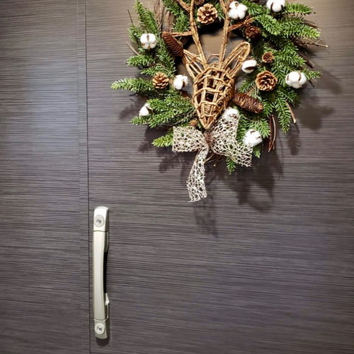 コットン付　トナカイリース　クリスマスリース 送料無料 ] ウッドトナカイとコットンのクリスマスリース 造花