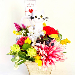 ［ 遅れてごめんね母の日ギフト ] 白猫ちゃんとお花いっぱいアレンジメント 造花 置き物 インテリア ママ 6枚目の画像